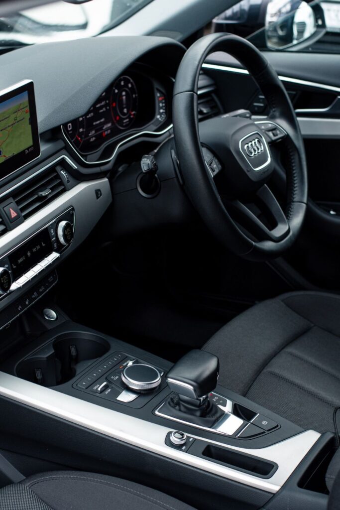 Ahmedabad to Pune Car Rental